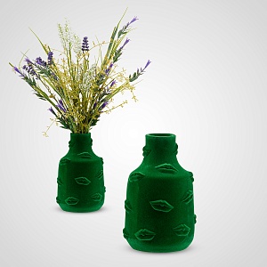 Интерьерная зелёная ваза из флокированной ткани "Lips"