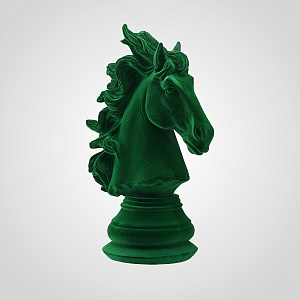 Декоративная шахматная фигурка "Конь" из зелёной флокированной ткани