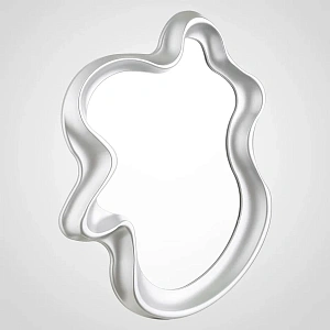 Настенное интерьерное зеркало  АВАНГАРД  форма кляксы серебряного цвета