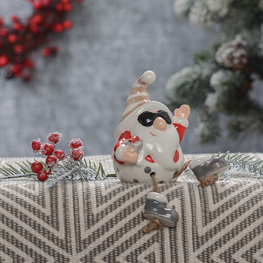 Дед Мороз Керамический с Подарочком Малый